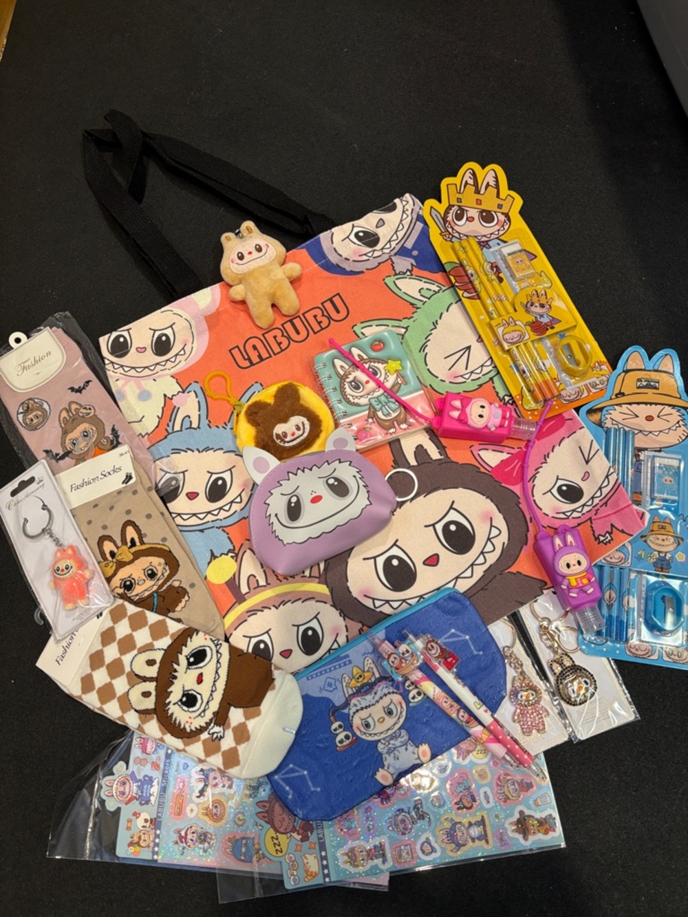 💝💝LABUBU Multi-Color Cartoon Character Tote + cute Accessories💖💖